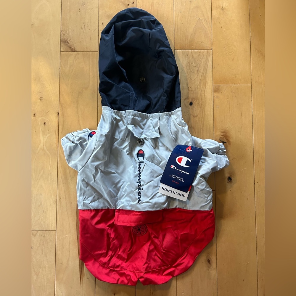 NWT Champion Dog Raincoat Size Medium